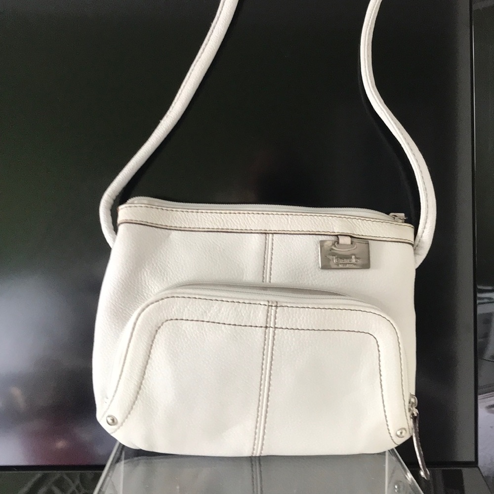 :/$15 White crossbody or shoulder Tignanello Bag